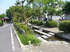 摜2